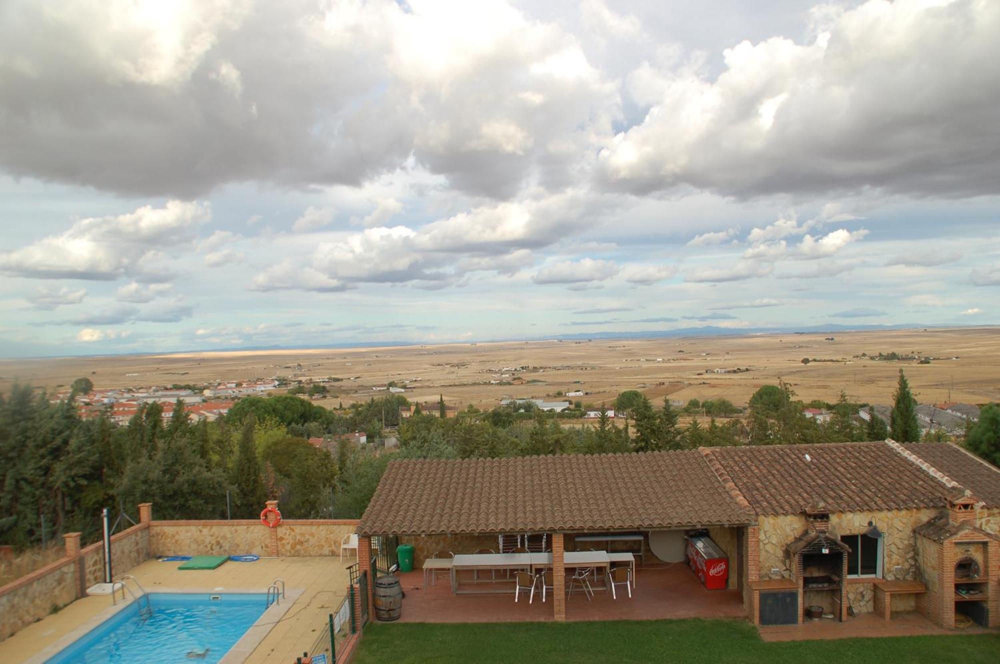 Casa Rural Dalia Sierra de Fuentes Eksteriør bilde